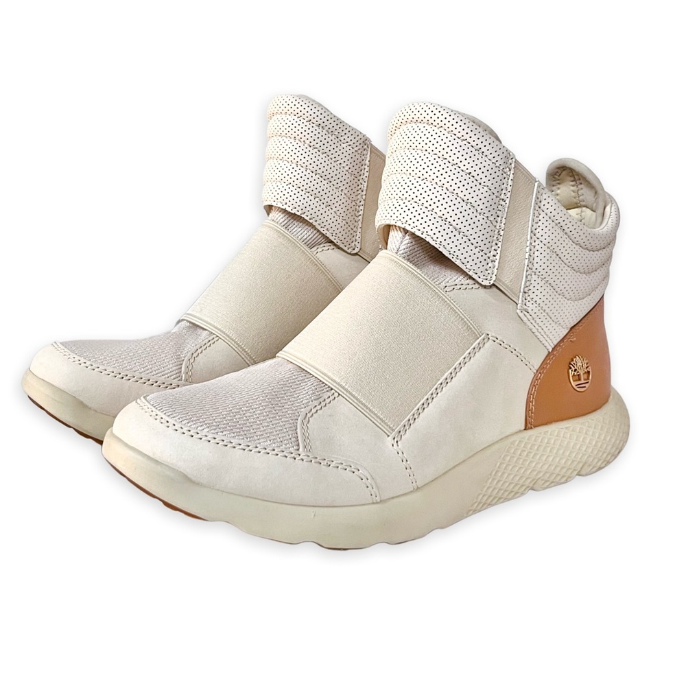 Timberland craftletics Flyroam pull on boots in cream - Men’s size 9